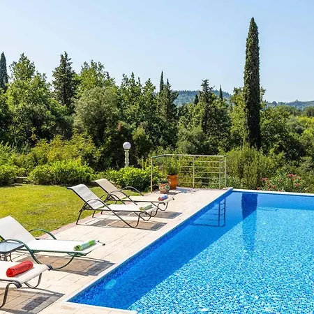 Mirela Megali Willa Dassia (Corfu)