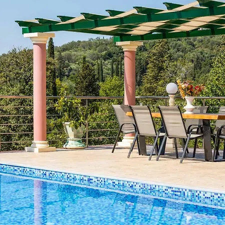 Willa Mirela Megali Dassia (Corfu)